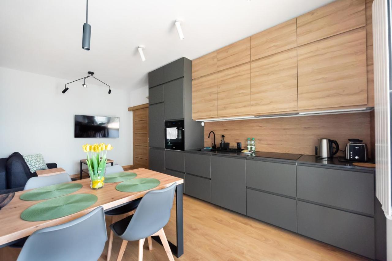 Wola Skwer Happy Apartment Варшава Екстериор снимка