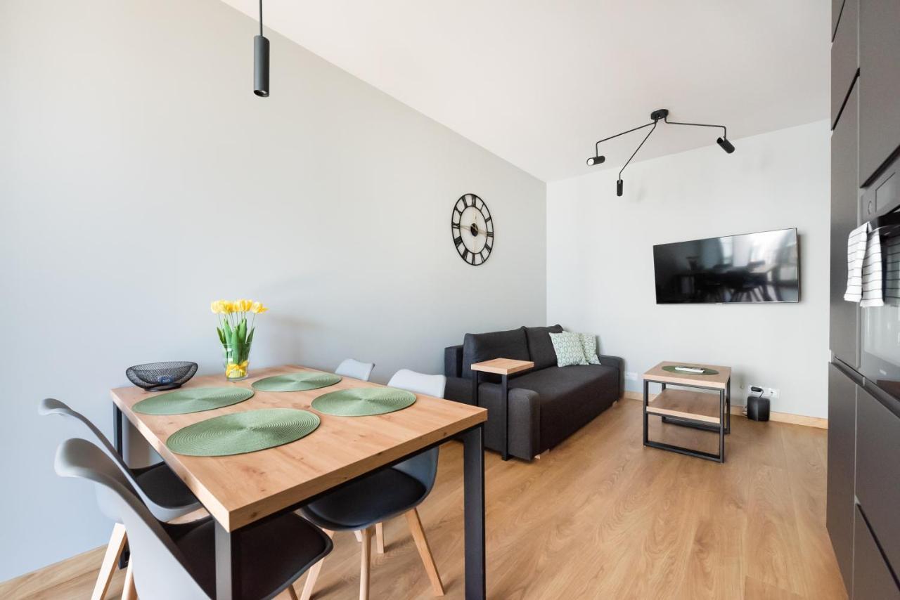 Wola Skwer Happy Apartment Варшава Екстериор снимка